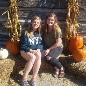 Meet your Posher, Kaitlin